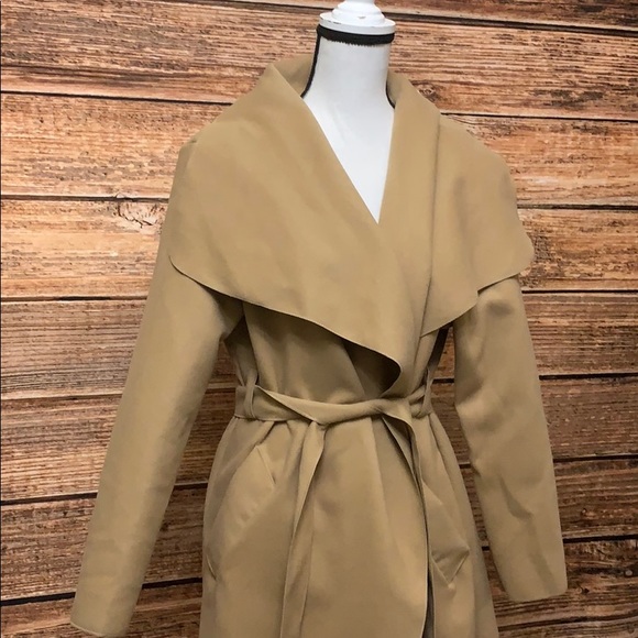 NWT Pretty Little Thing• Camel Waterfall Coat - Picture 4 of 7
